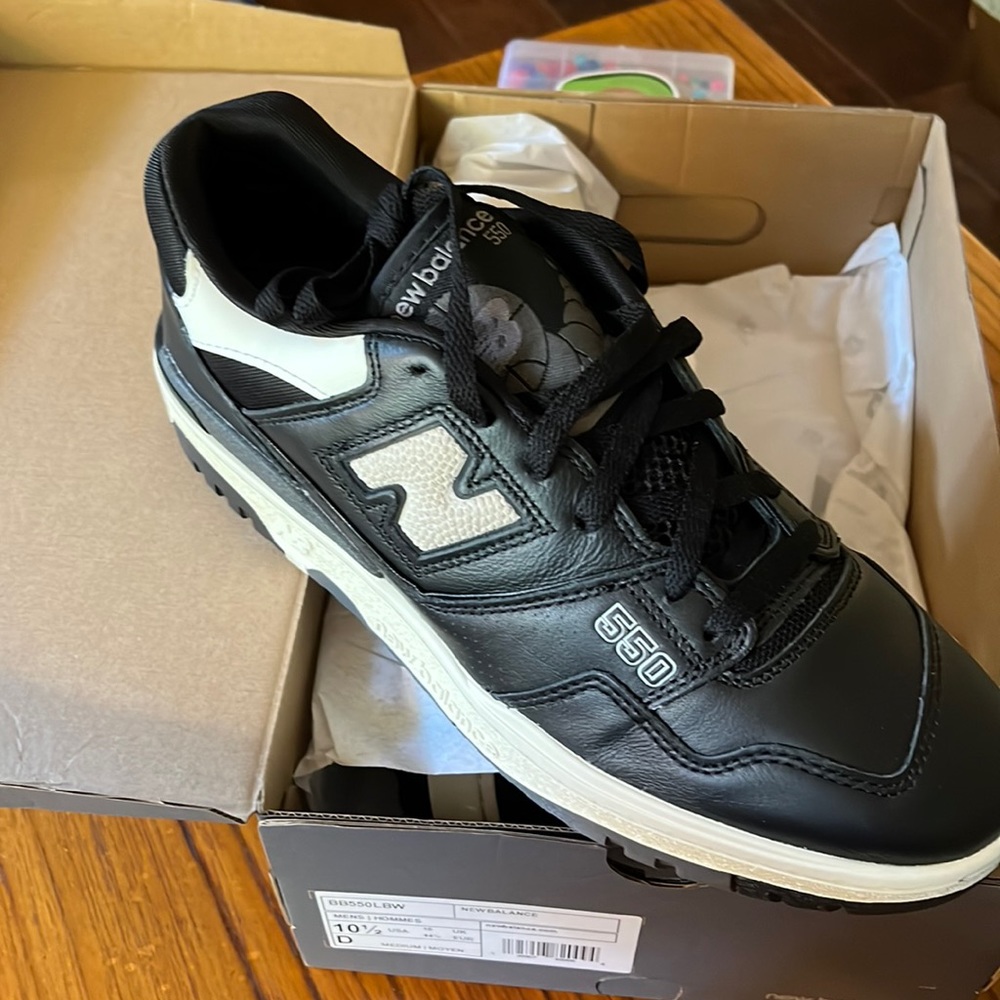 New balance 550 size 10.5 mens